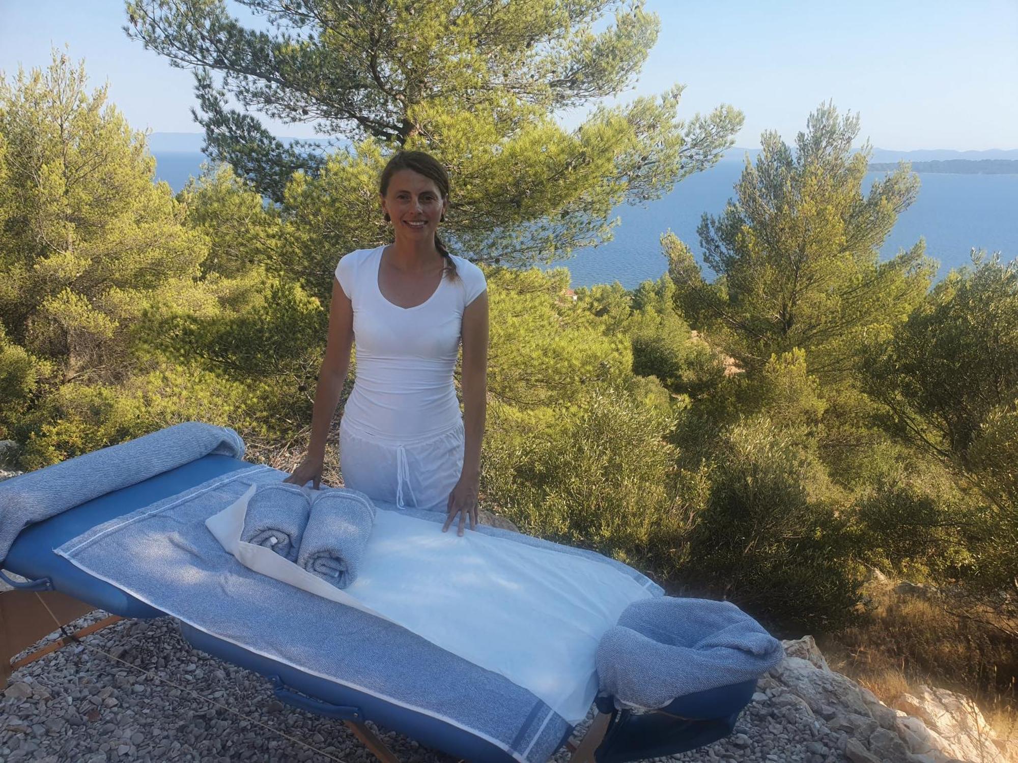 Villa Sea View Eco House With Private Pool, 250m To - Falcon View Hvar *